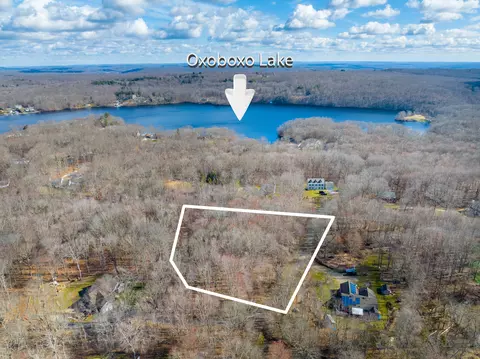 1398 Old Colchester Rd, Montville, CT 06370