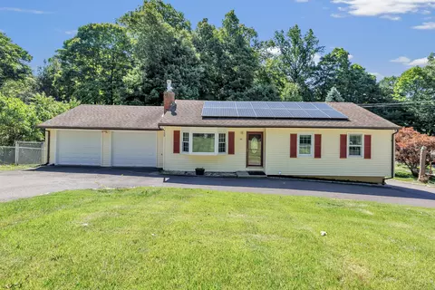 34 Lasky Rd, Beacon Falls, CT 06403