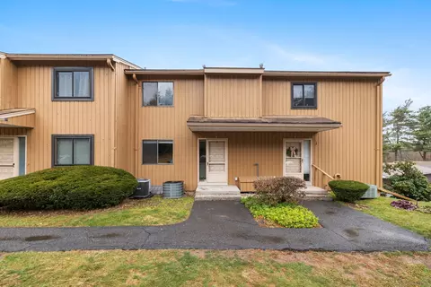 154 Brittany Farms Rd #E, New Britain, CT 06053