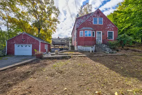 151 North Rd, Groton, CT 06340