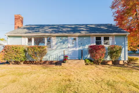 50 Hall St, West Hartford, CT 06110