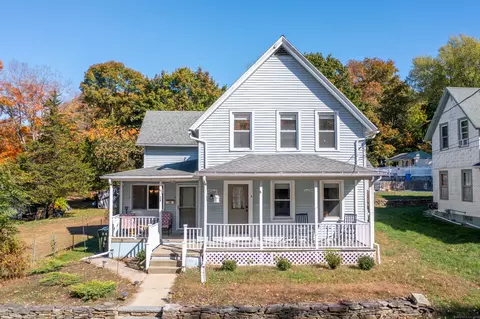 24 Mowry Ave, Norwich, CT 06360