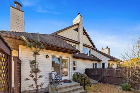 21 Arthur Dr #2, South Windsor, CT 06074