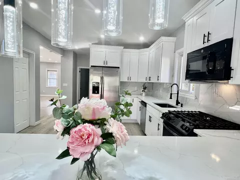 108 Stuart Ave, Norwalk, CT 06850