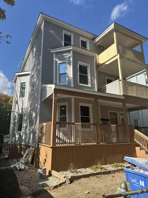 93-95 Enfield St, Hartford, CT 06112
