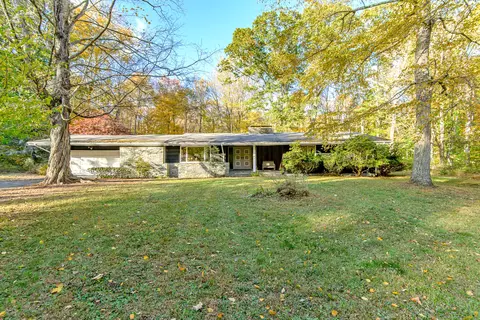 24 Woodland Dr, Brooklyn, CT 06234