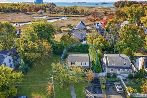 12 Sable St, Norwalk, CT 06854
