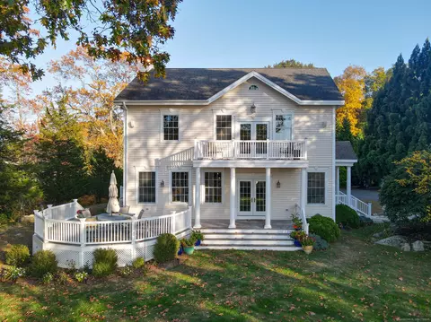 55 Garnet Park Rd # B, Madison, CT 06443