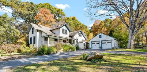 28 Goose Hill Rd, Chester, CT 06412