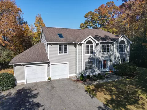 66 Honey Hill Rd, New Hartford, CT 06057