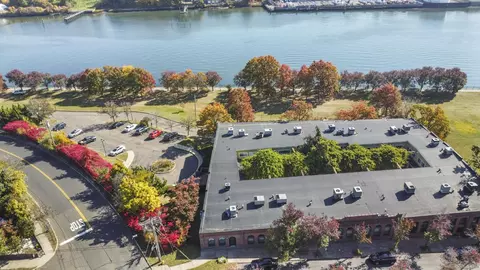 1 Front St #105, New Haven, CT 06513