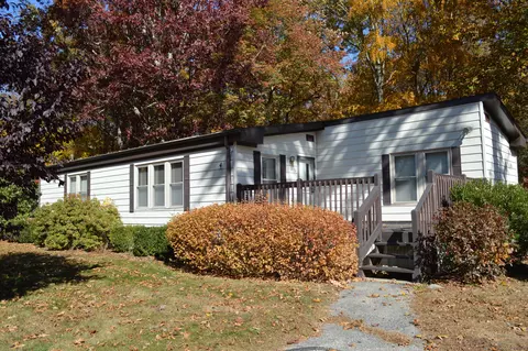 4 Colchester Cmns, Colchester, CT 06415