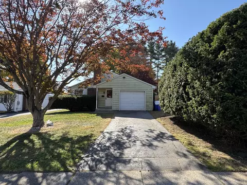 143 Florence St, West Hartford, CT 06110
