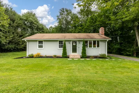 21 Geraldine Dr, Ellington, CT 06029