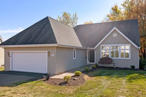 27 Maxwell Dr #27, Rocky Hill, CT 06067
