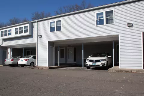 50 E Hill Rd #3I, Canton, CT 06019