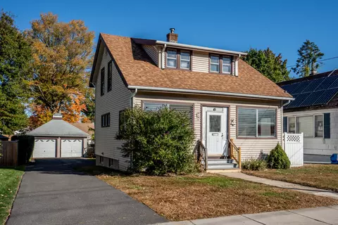 74 Levesque Ave, West Hartford, CT 06110