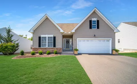 8 Mystique Ln #8, Cromwell, CT 06416