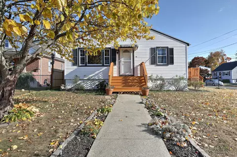 89 Thompson Ave, East Haven, CT 06512