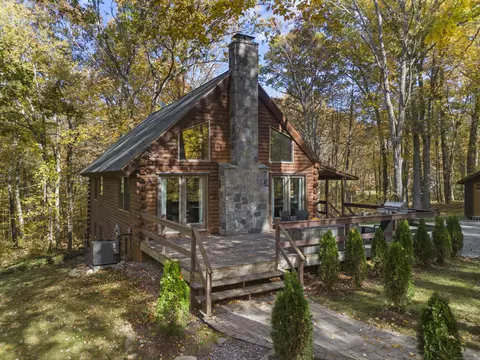 76 E Haddam Colchester Tpke # B, Moodus, CT 06469