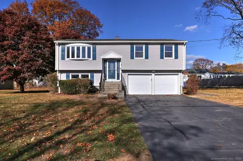 24 Lori Dr, Milford, CT 06461