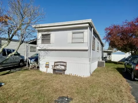 6 Cree Rd, East Hartford, CT 06118