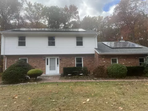 464 Chimney Sweep Hill Rd, Glastonbury, CT 06033