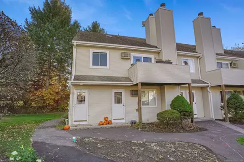 136 Pembroke Rd #2-12, Danbury, CT 06811