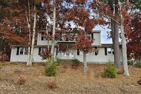 85 Vandale St, Putnam, CT 06260