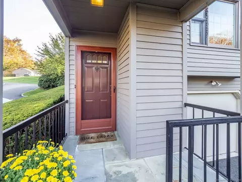 32 Lambert Cmn #32, Wilton, CT 06897