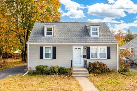 124 Hollywood Ave, Hartford, CT 06110
