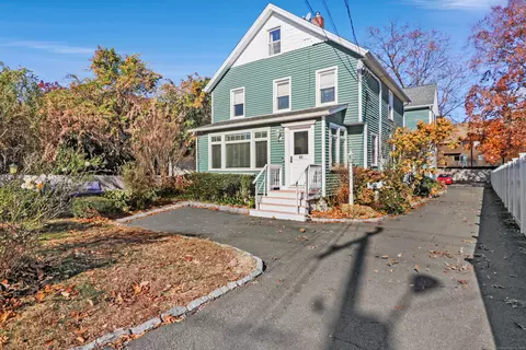 16 Douglas Ave #A, Stamford, CT 06906