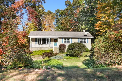 18 Marion Dr, East Lyme, CT 06333
