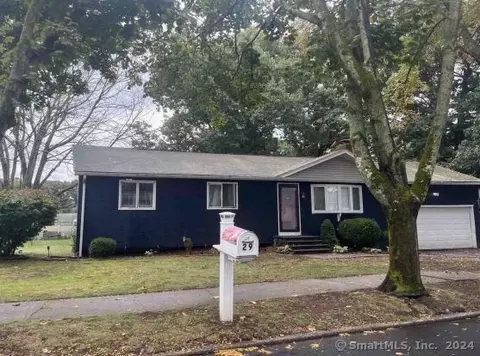 29 Mountain Top Ln, New Haven, CT 06513
