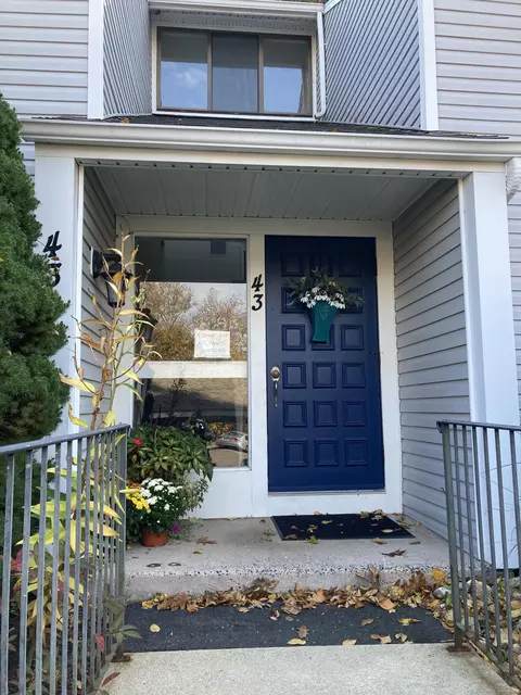 43 Brookwood Dr #C, Rocky Hill, CT 06067