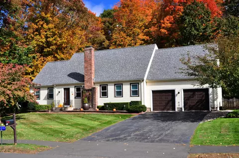 292 Firetown Rd, Simsbury, CT 06070