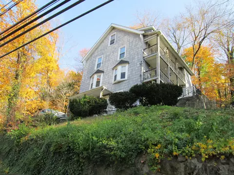 396 S Main St, Naugatuck, CT 06770