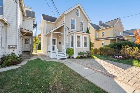 24 Rowan St, Norwalk, CT 06855