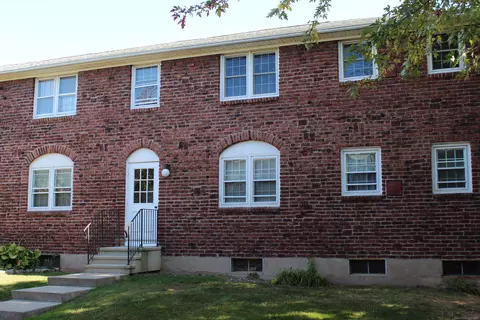 201 Regan Rd #12D, Vernon, CT 06066