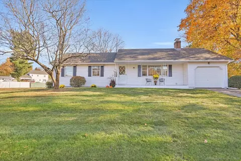 15 Whitehall Dr, East Hartford, CT 06118