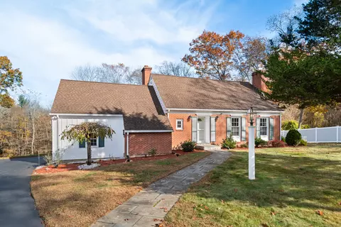 109 Far Mill St, Shelton, CT 06484
