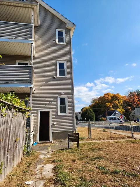 145 Linwood St, New Britain, CT 06052