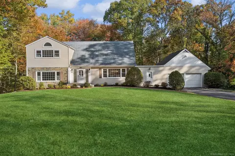 164 Gray Farms Rd, Stamford, CT 06905
