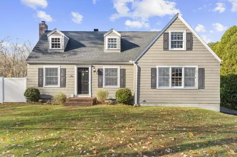 136 E Village Rd, Shelton, CT 06484