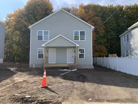82-84 Park Ave, Enfield, CT 06082