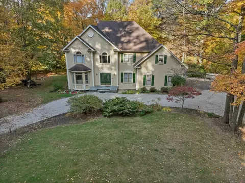 979 New Norwalk Rd, New Canaan, CT 06840