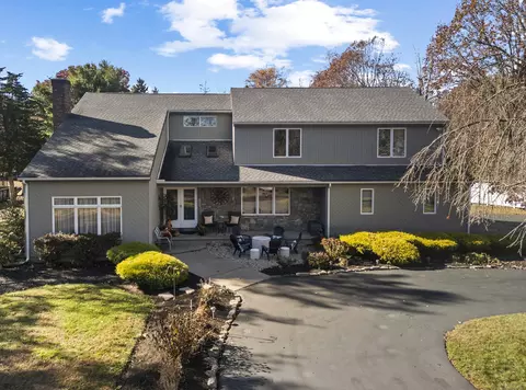 148 Brushy Plain Rd, Branford, CT 06405
