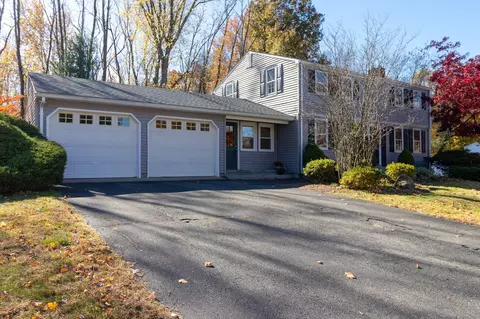 17 Orbit Dr, Enfield, CT 06082
