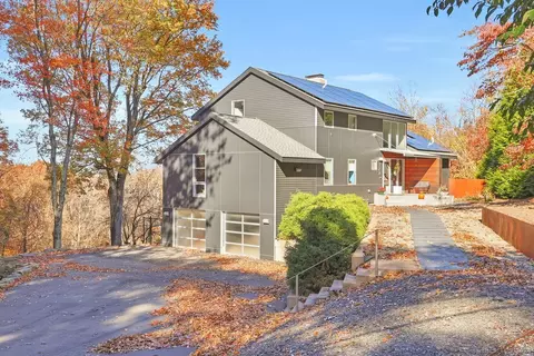 127 Cedar Ridge Dr, Glastonbury, CT 06033