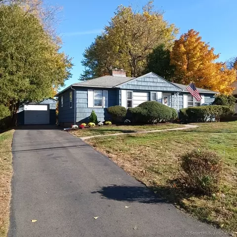 74 Old Stagecoach Rd, Meriden, CT 06450